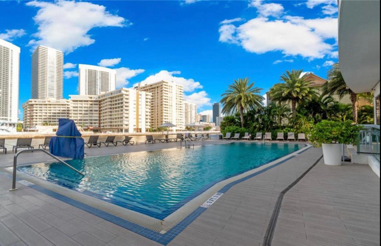 Studio 2Bed Beach Apmt With Amazing Views 30B Hallandale Beach Exteriör bild